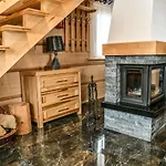 4 Seasons Chalet
