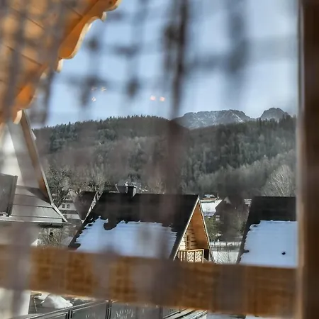 4 Seasons シャレー ザコパネ